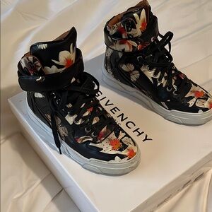 Givenchy Women's Floral High-Top Sneakers - Black and White